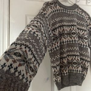 Basic Editions (retro sweater) size 10-12